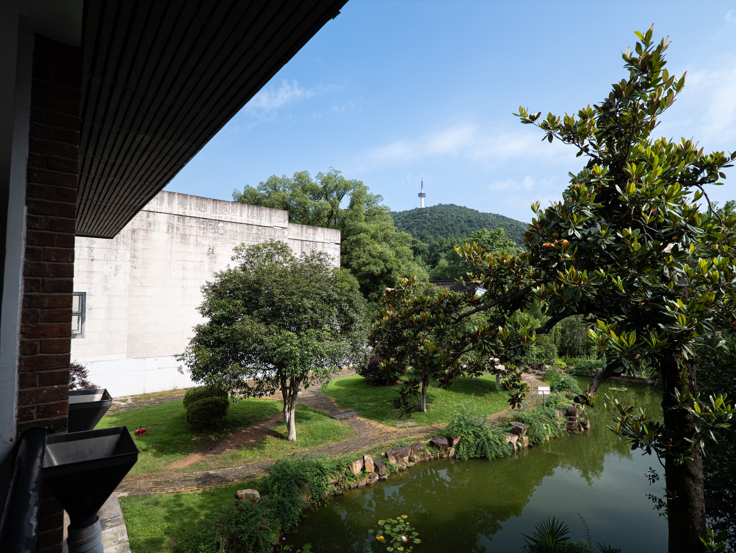 山景校园庭院